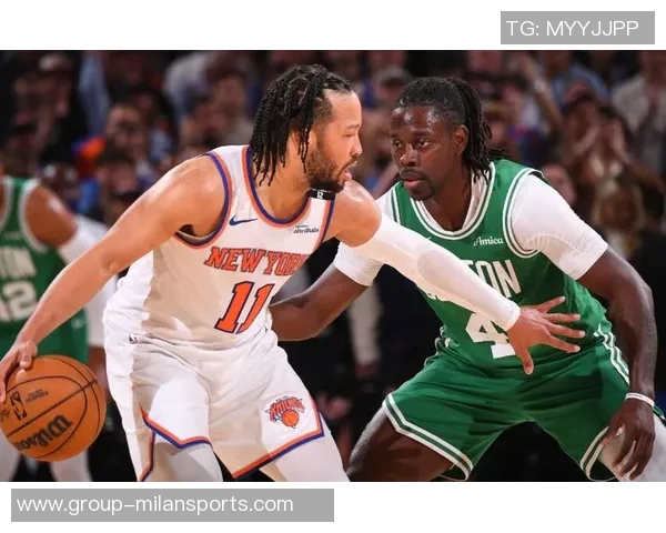 怀特谈马祖拉理念强调多元影响赢球不应以投篮表现自我定义 怀特谈马祖拉理念强调多元影响赢球不应以投篮表现自我定义