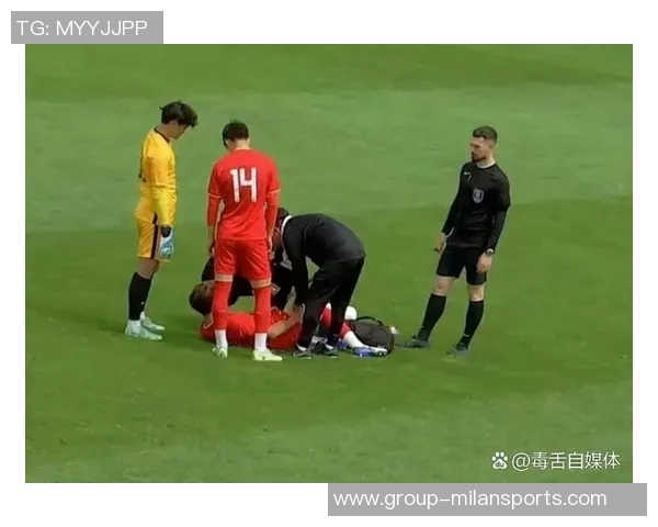 家长冲入赛场推倒小球员引发激烈冲突多方家长互殴事件曝光